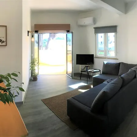 Ela's Terrace Апартаменты Алвор