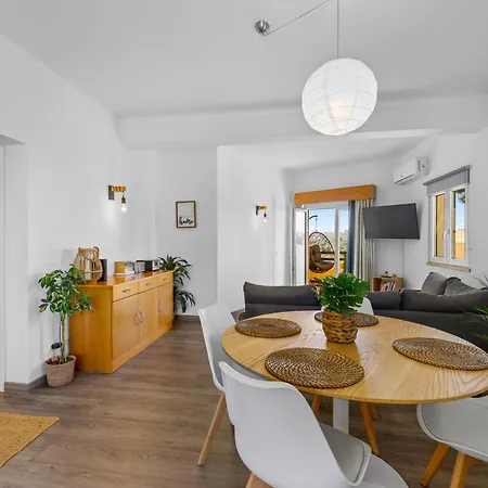 Ela's Terrace Appartement