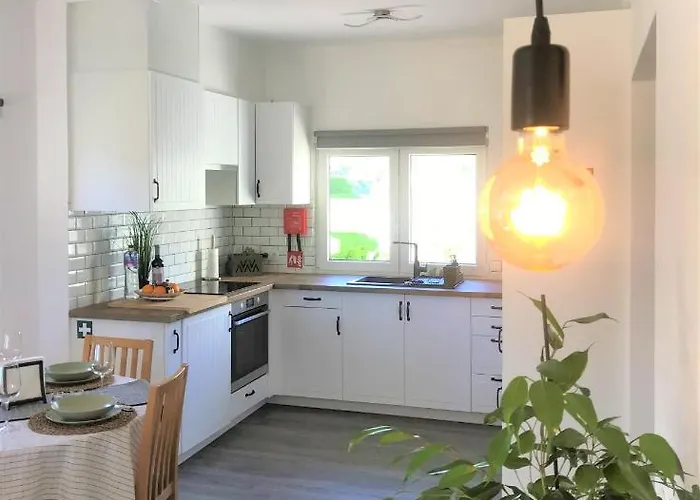 Ela's Terrace 알보르