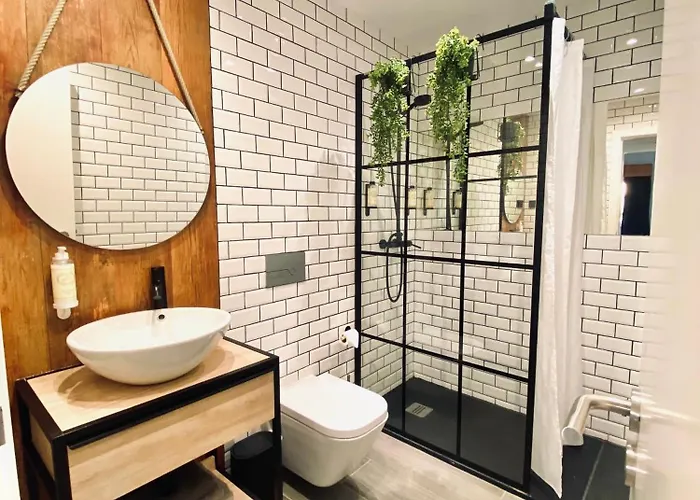 아파트 Ela's Terrace 알보르